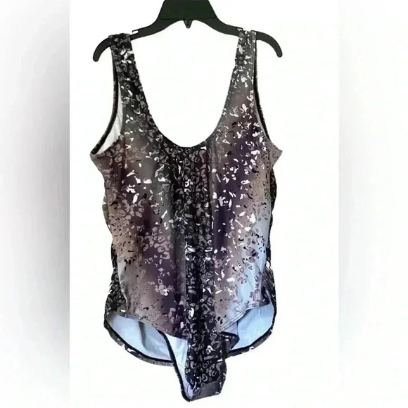 NWOT Swimwear One Piece Bathing Suits Size 22 - Picture 2 of 5